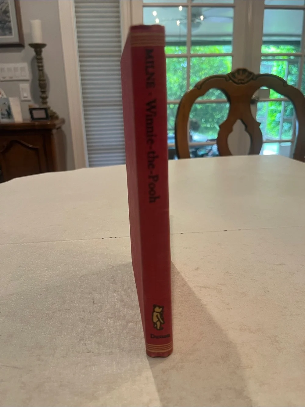 Vintage 1961 cloth cover bound Winnie The Pooh classic story book. Hardcover